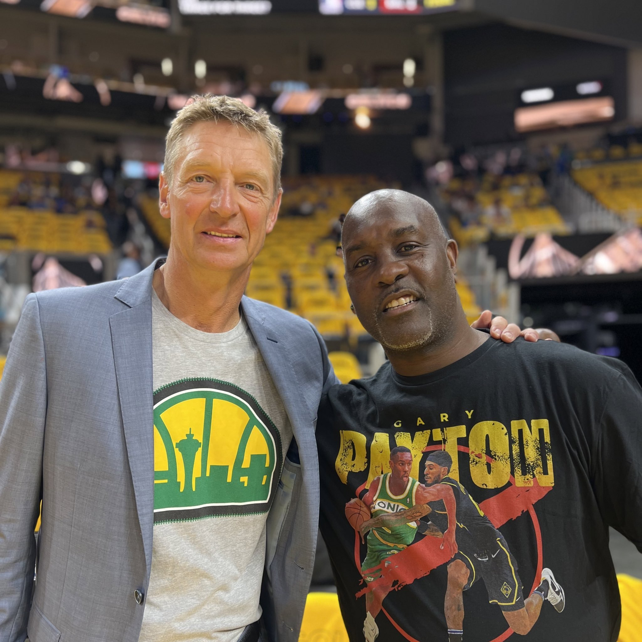 船队股份的 船队股份的