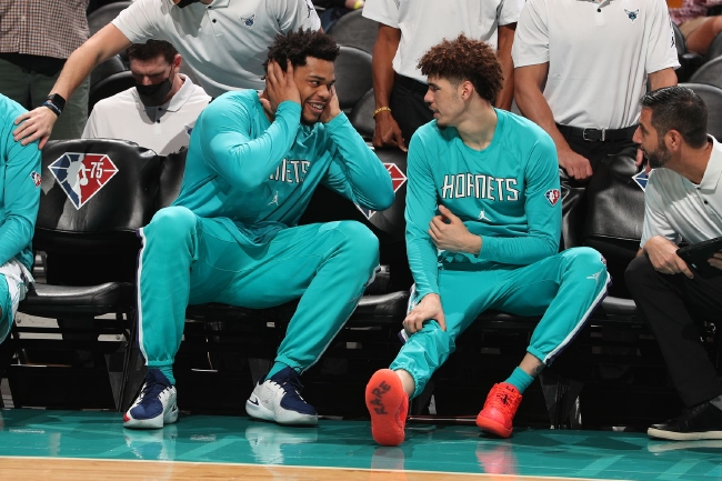 马卡：勒诺尔芒可能迎来马竞首秀；勒马尔留在马德里进行训练