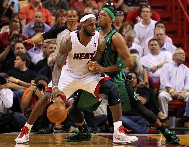 随着时间的 随着时间的