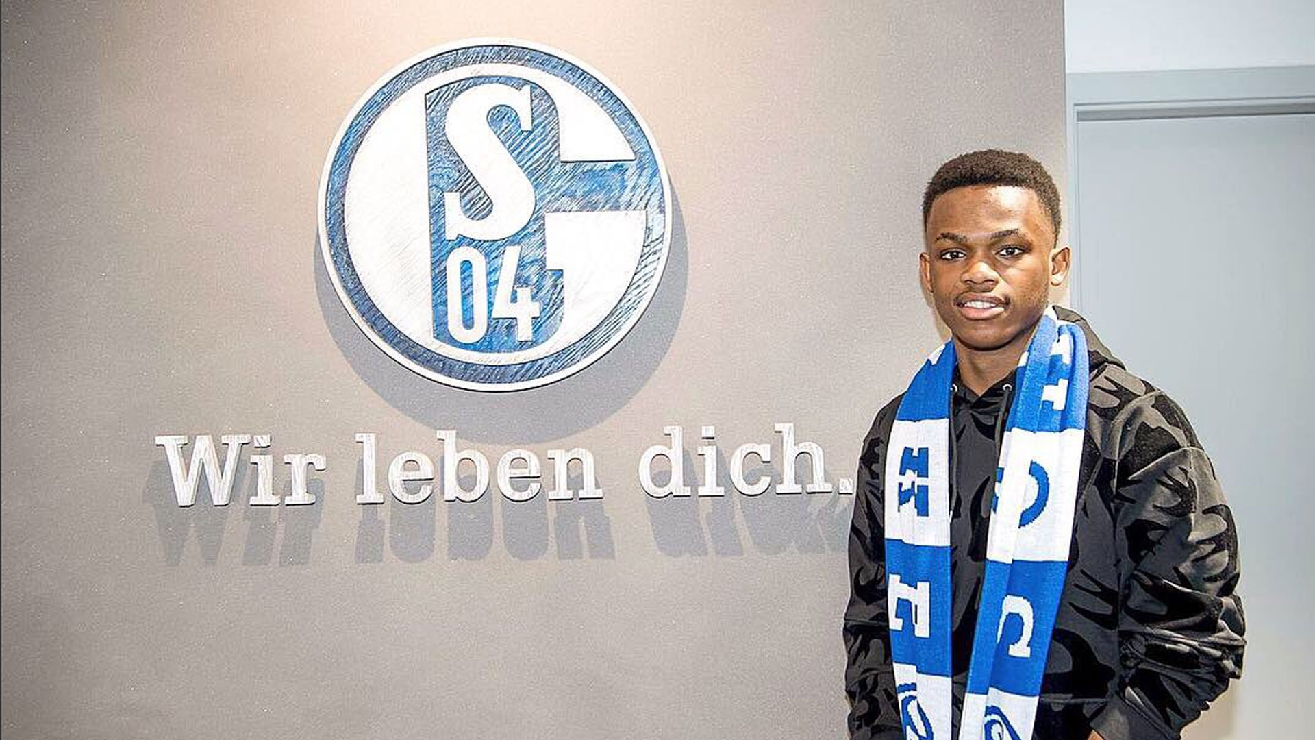 面对类似勒 面对类似勒