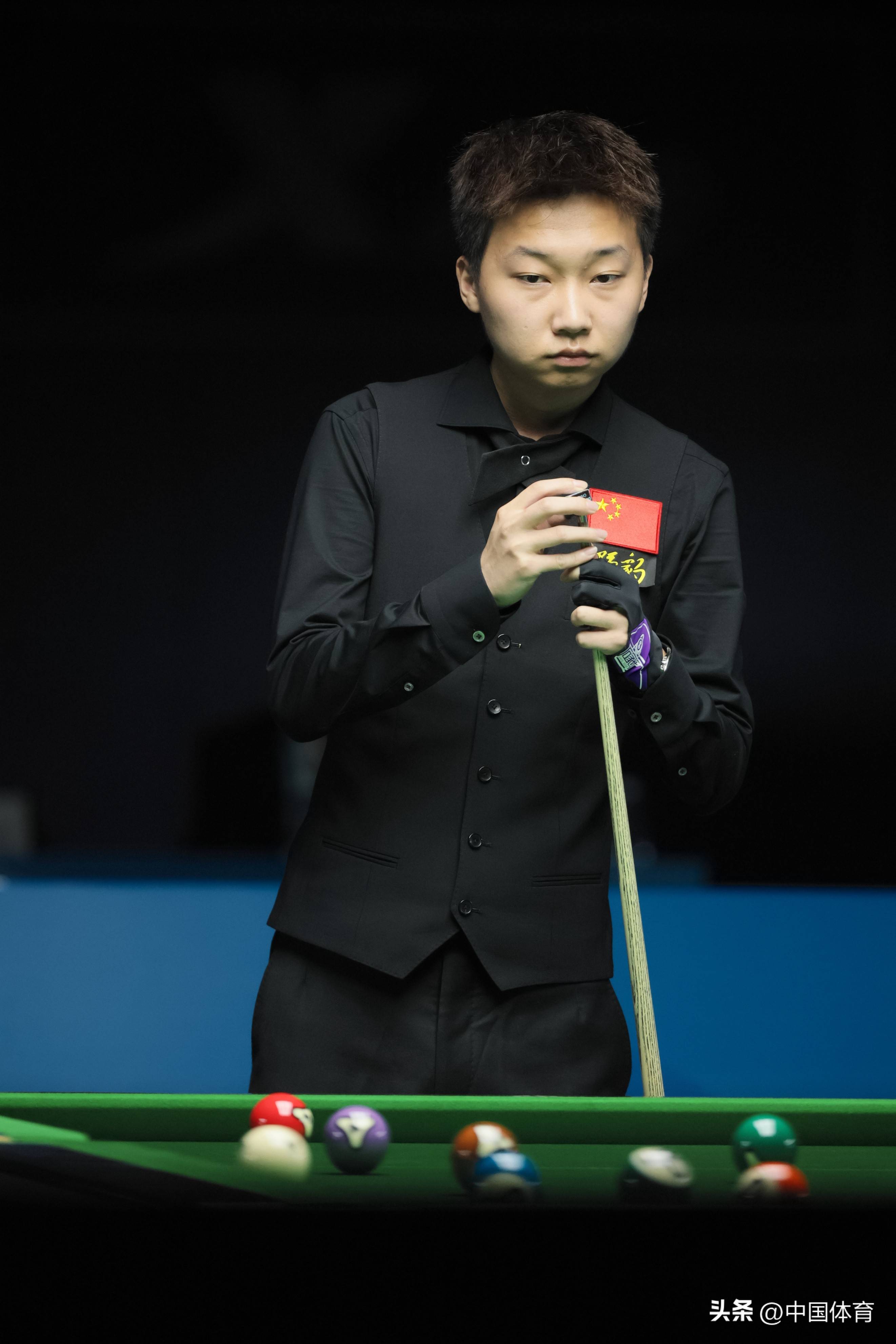 巨星显然是 巨星显然是