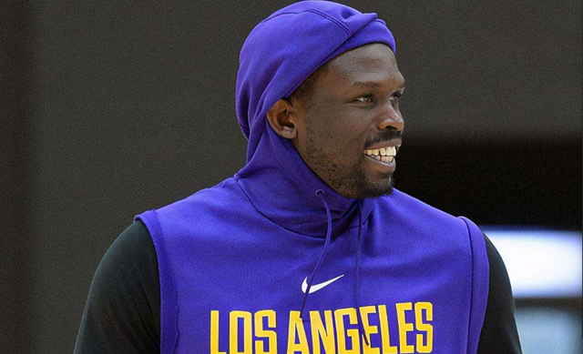 NBA-湖人VS灰熊 东契奇带球突破