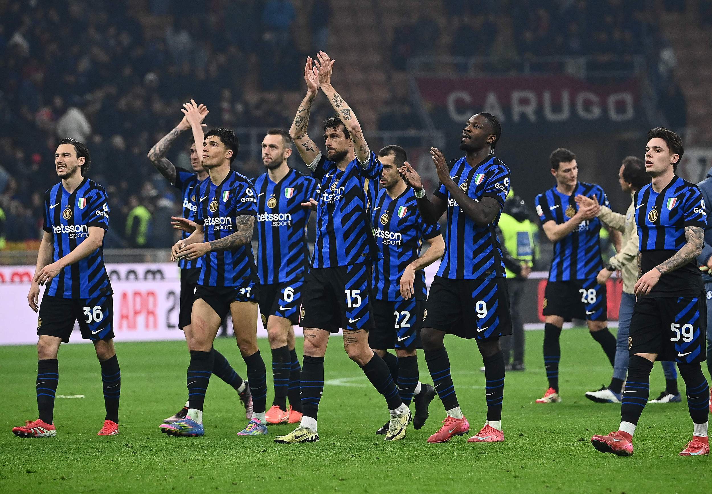 笑不活了，董路吐槽国足选70岁教练，还说要血压稳、自带救心丸…