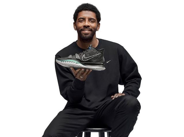 既强调年龄 既强调年龄